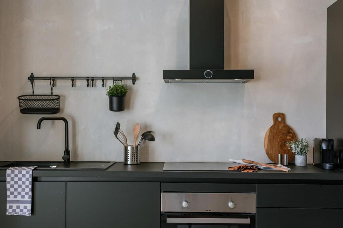 Huswell - Industrial Apartment With Terrace In Antwerp Exterior photo